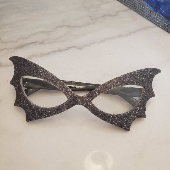 Fun Glasses (2) - Picture 2 of 3